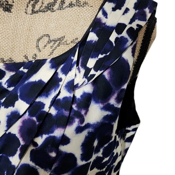 Ann Taylor purple, black, and white watercolor pleated sheath dress size 12 - Picture 5 of 9